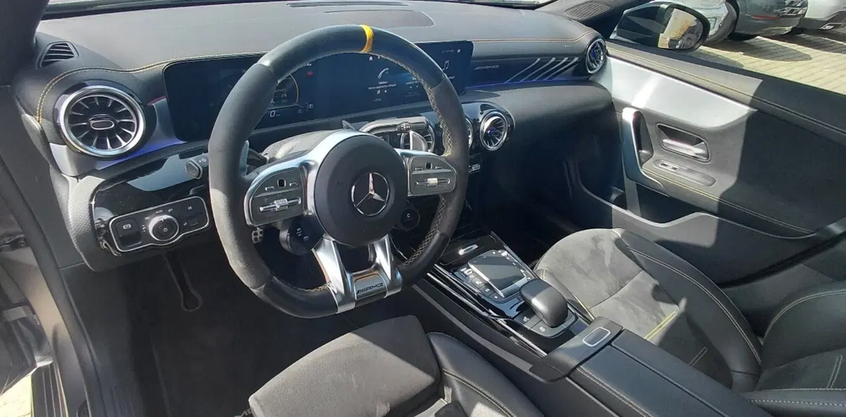 Mercedes-Benz CLA Shooting Brake usata a Cosenza (11)