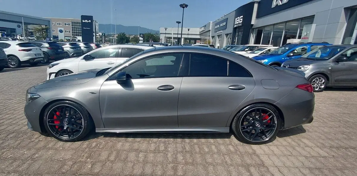 Mercedes-Benz CLA Shooting Brake usata a Cosenza (4)