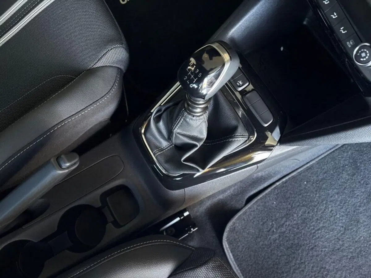 Opel Corsa nuova a Lecco (13)