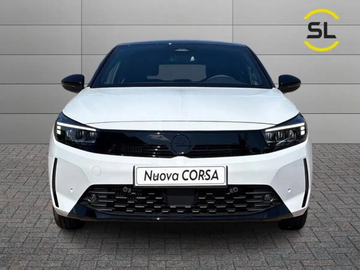 Opel Corsa nuova a Lecco (2)
