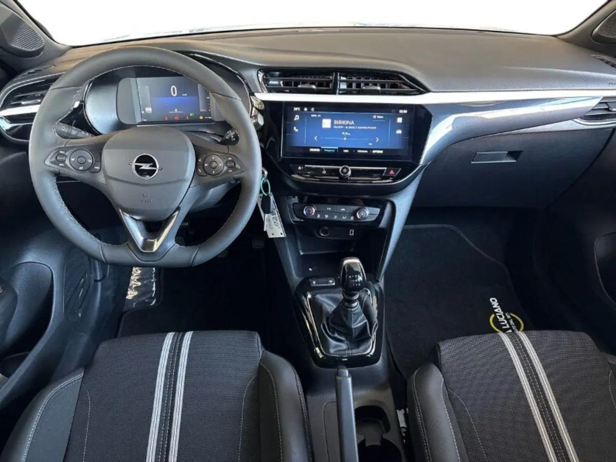 Opel Corsa nuova a Lecco (9)