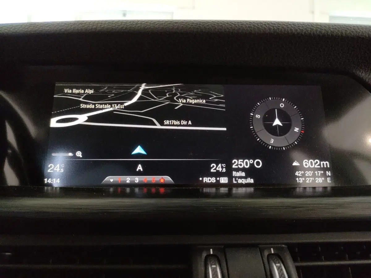 Alfa Romeo Stelvio usata a L'Aquila (19)