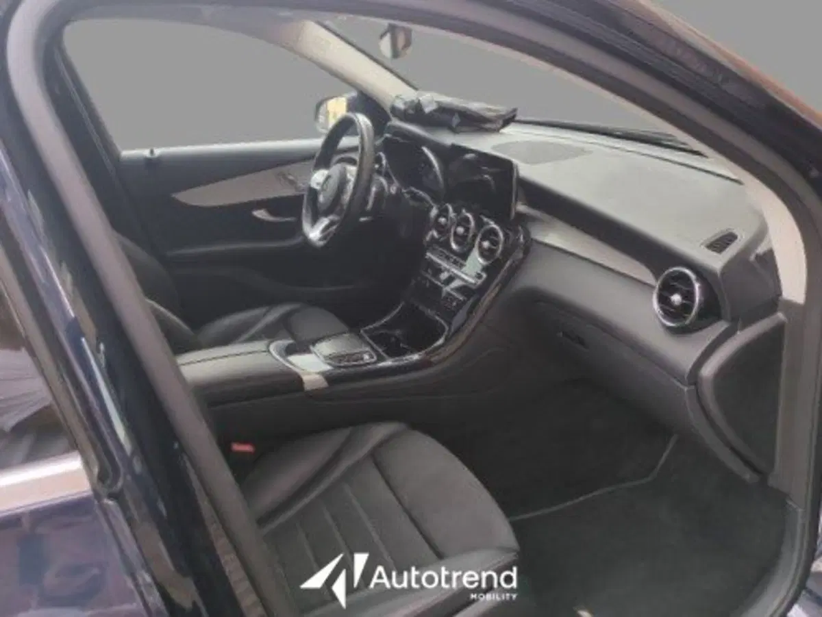 Mercedes-Benz GLC Coupé usata a Bari (5)