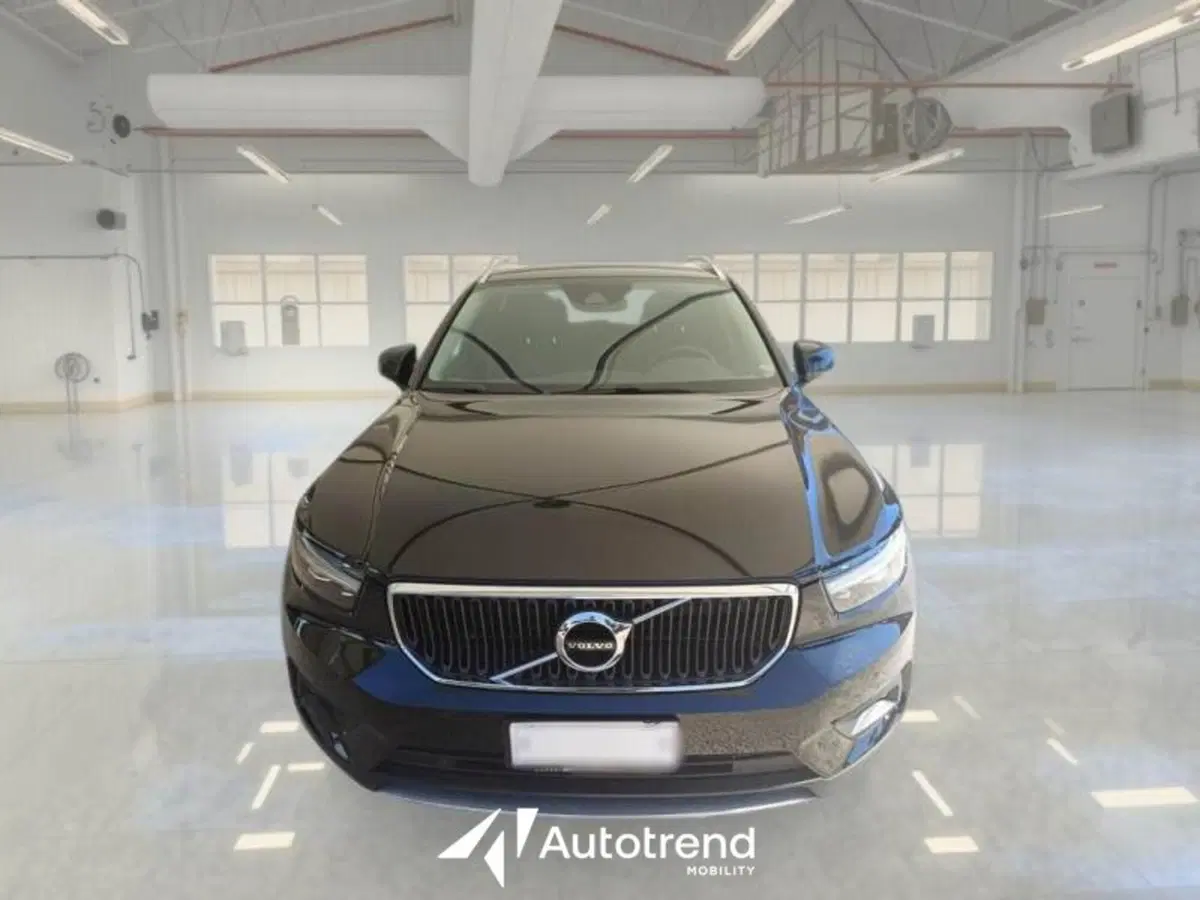 Volvo XC40 usata a Bari (3)