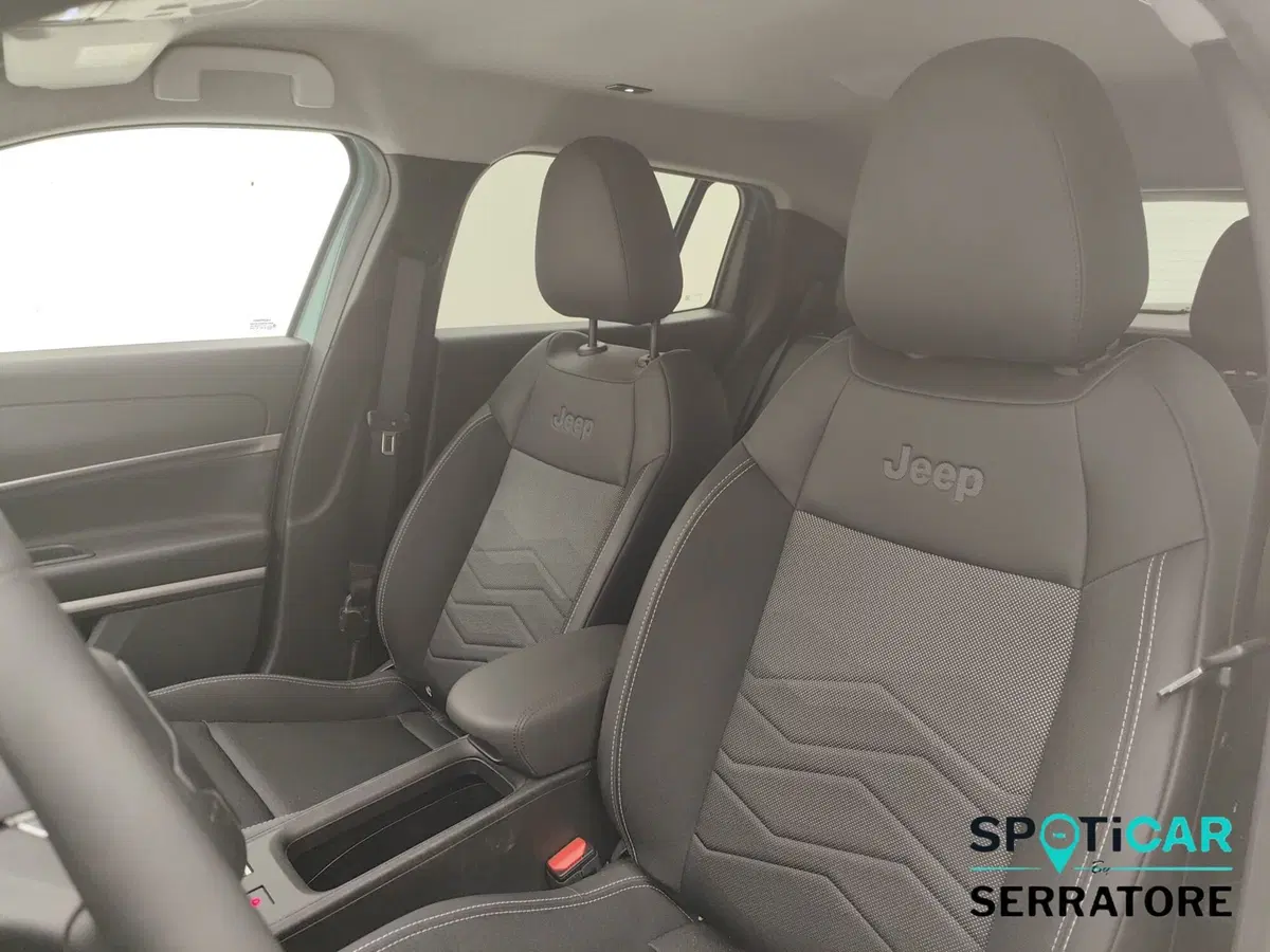 Jeep Avenger usata a Como (13)