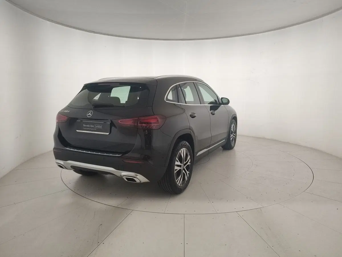 Mercedes-Benz GLA SUV usata a Alessandria (4)