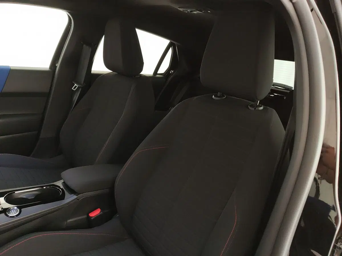 Lancia Ypsilon usata a Caserta (15)