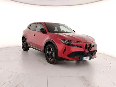 Alfa Romeo Junior 1.2 ibrida Q4 Intensa 145cv edct6 del 2025 usata a Caserta