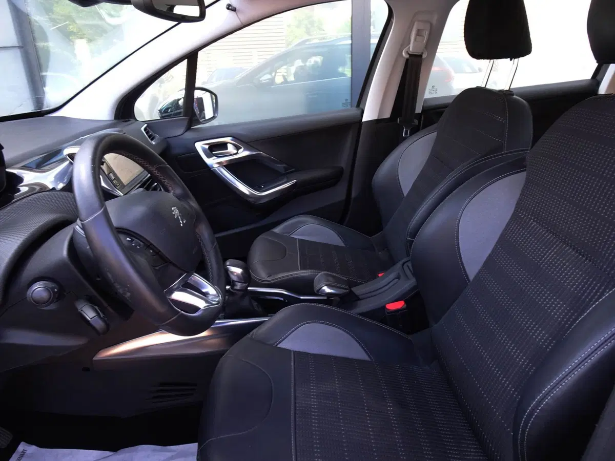 Peugeot 2008 usata a Belluno (8)