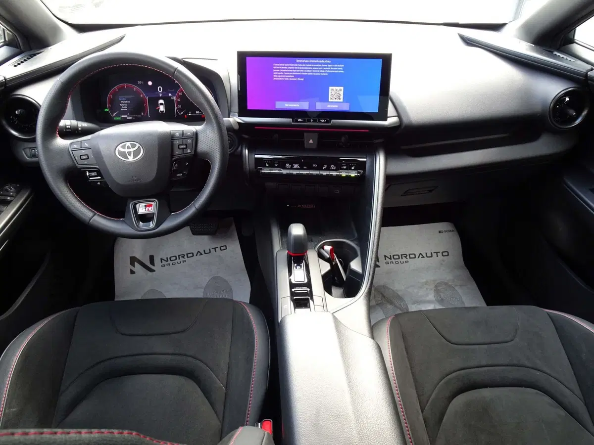 Toyota Toyota C-HR usata a Venezia (11)
