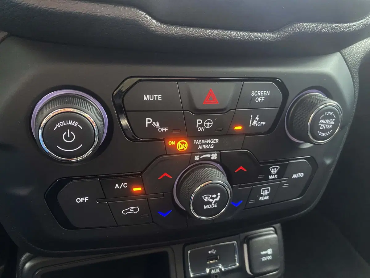 Jeep Renegade usata a Padova (16)