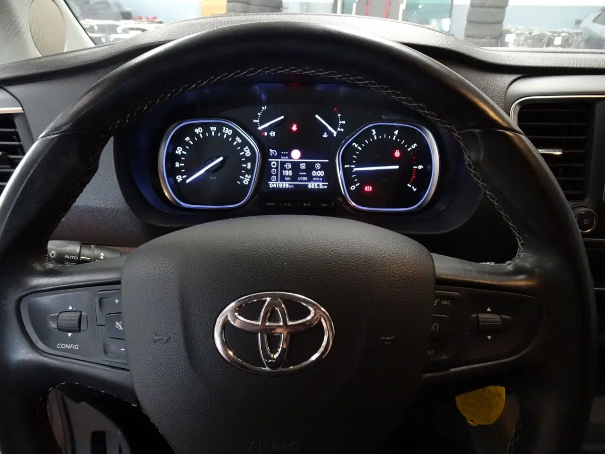 Toyota Proace Verso usata a Treviso (17)