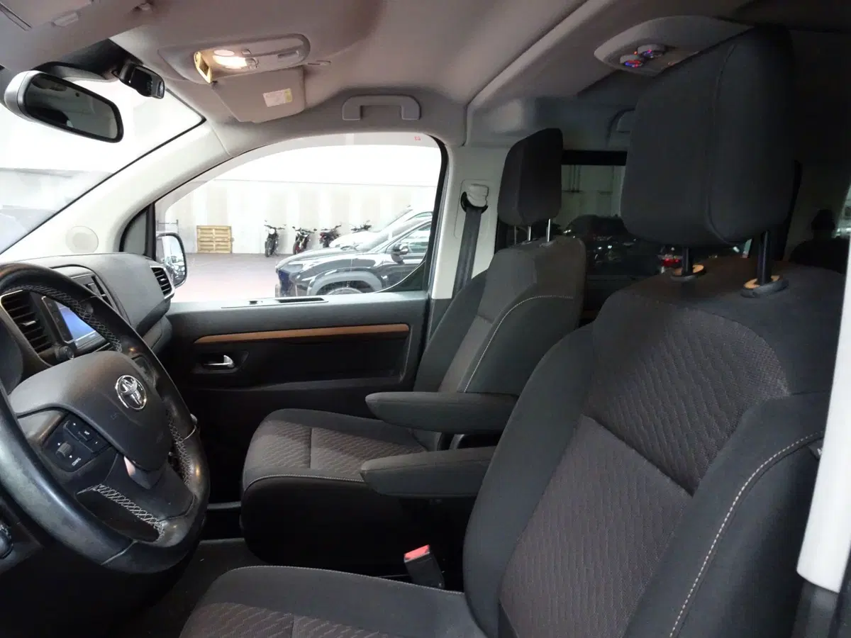 Toyota Proace Verso usata a Treviso (8)