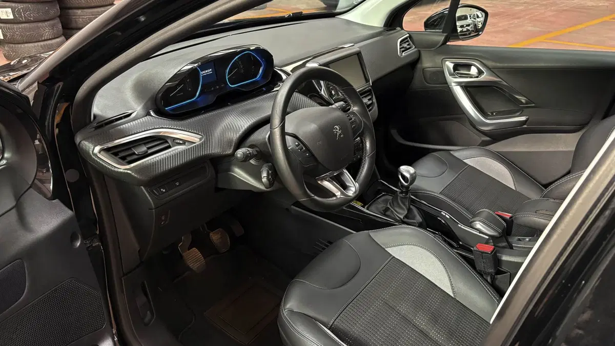 Peugeot 2008 usata a Treviso (8)