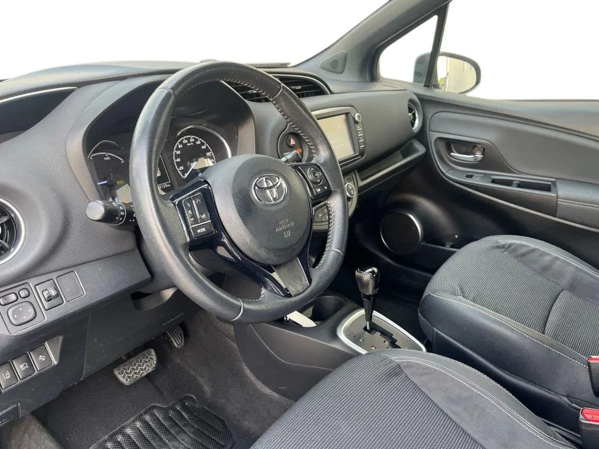 Toyota Yaris usata a Ragusa (7)