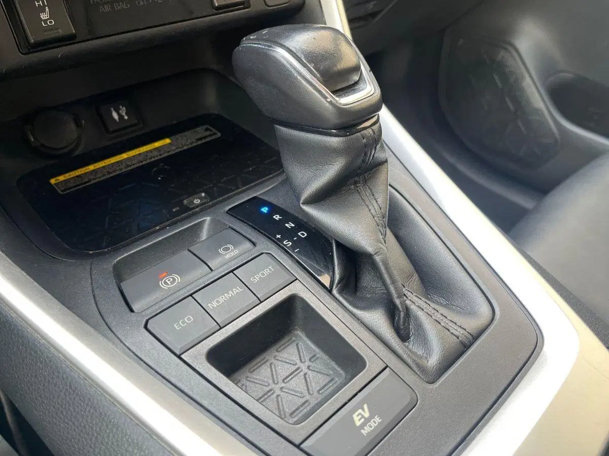 Toyota Rav4 usata a Ragusa (12)
