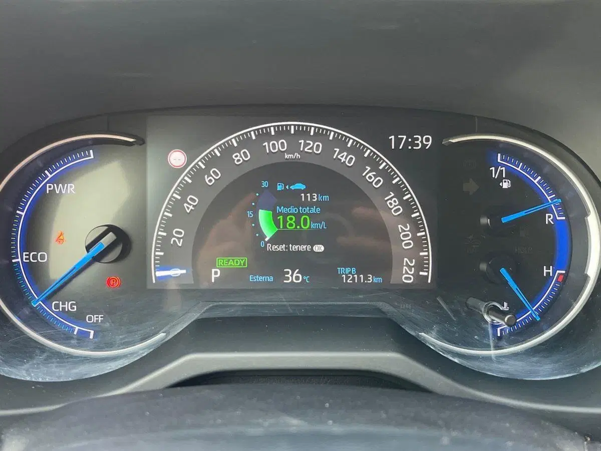 Toyota Rav4 usata a Ragusa (9)