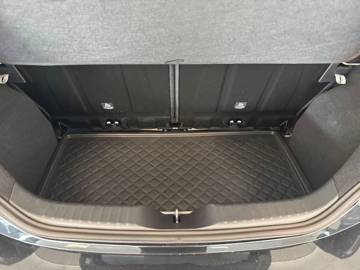Toyota Aygo X usata a Prato (12)