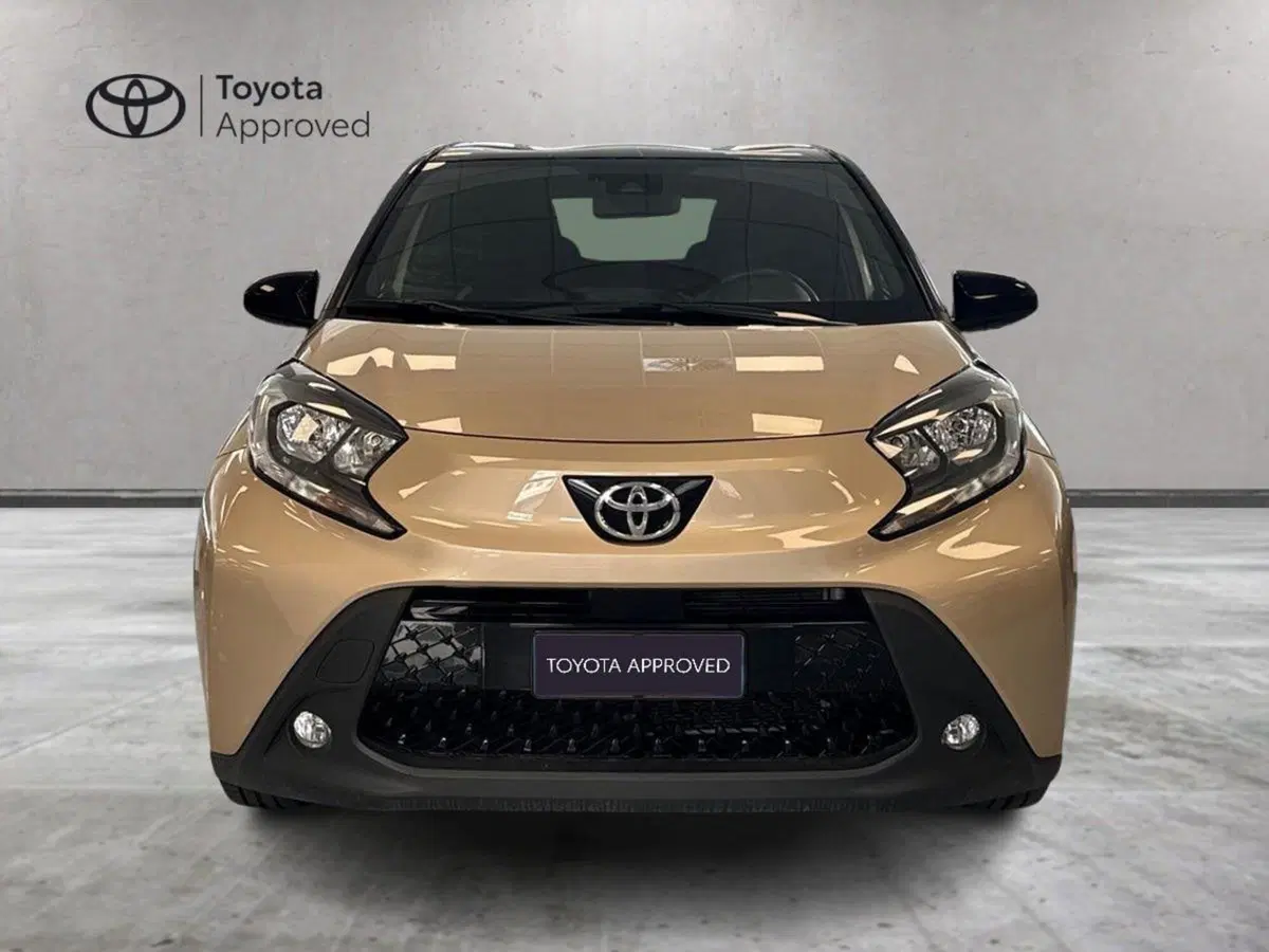 Toyota Aygo X usata a Prato (4)