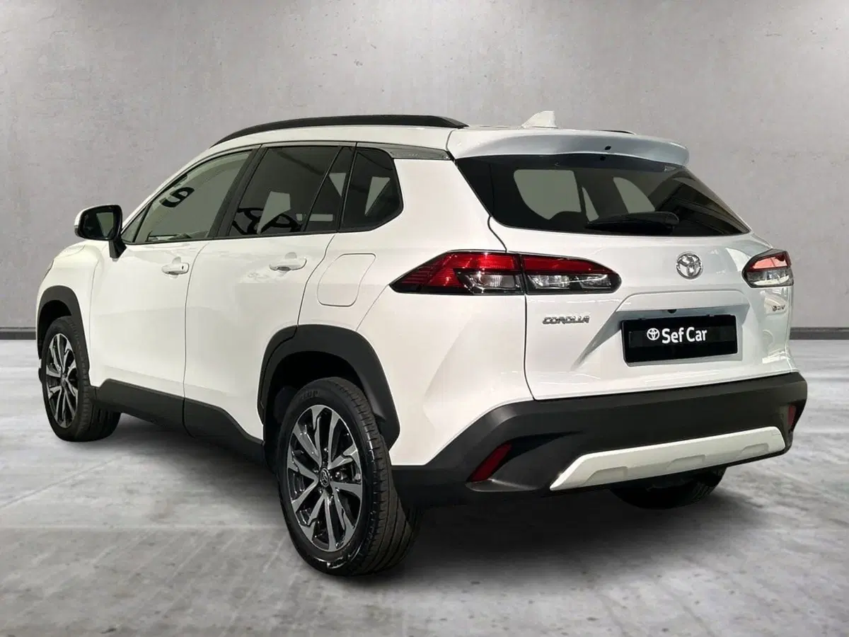 Toyota Corolla Cross Hybrid usata a Milano (5)
