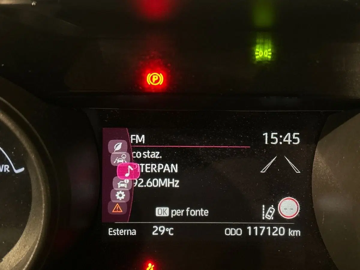 Toyota Yaris usata a Milano (10)