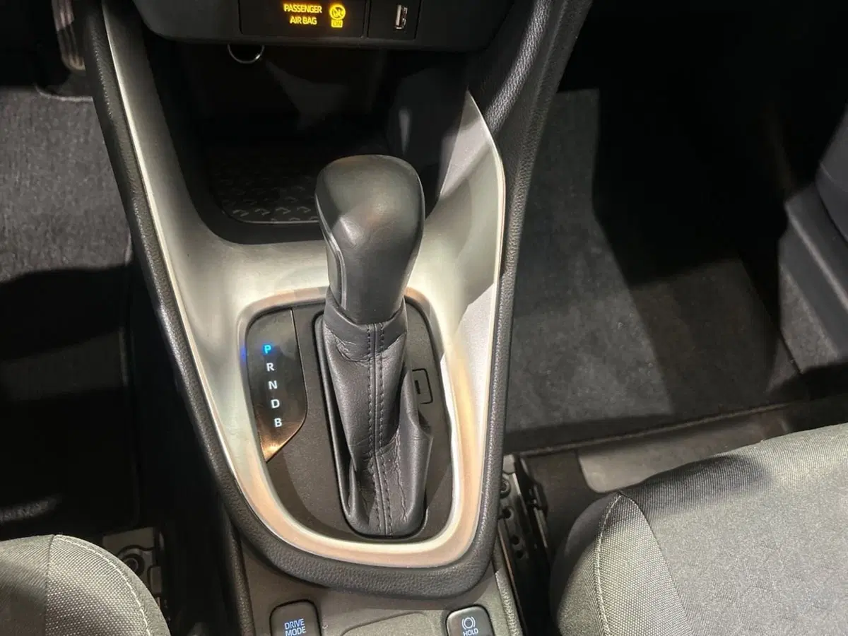 Toyota Yaris usata a Milano (15)