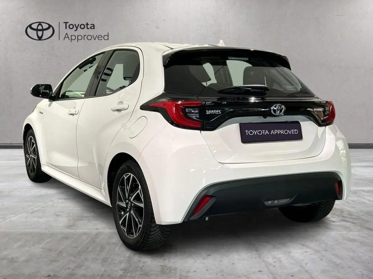 Toyota Yaris usata a Milano (6)