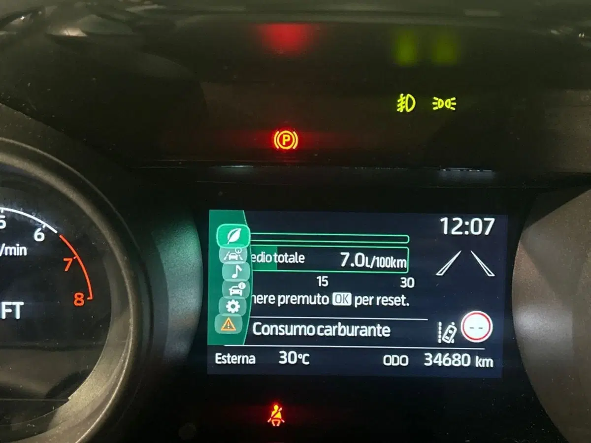 Toyota Yaris usata a Milano (10)