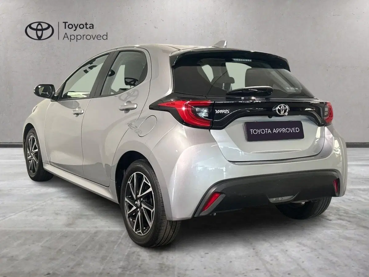 Toyota Yaris usata a Milano (6)