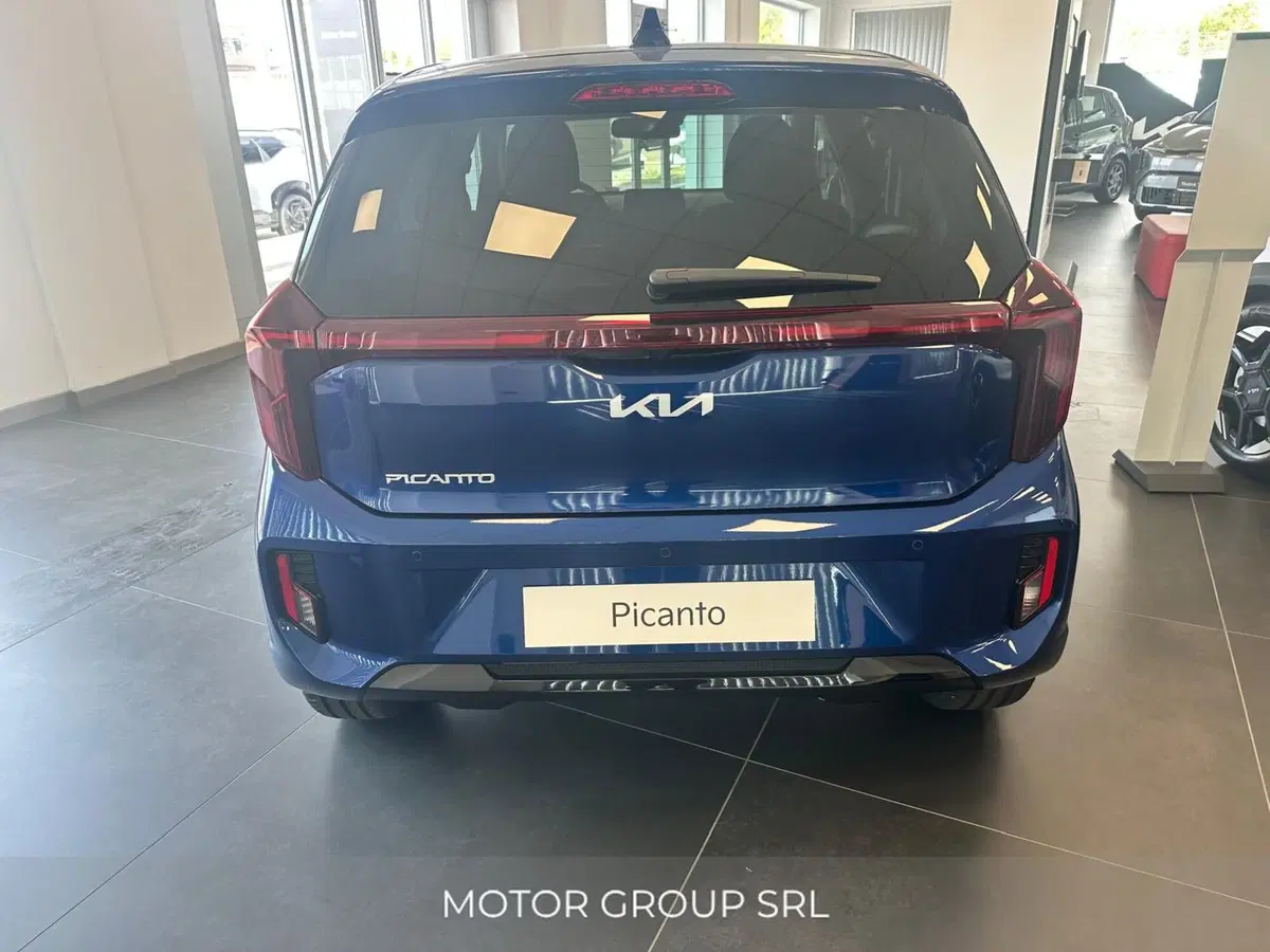 Kia Picanto nuova a Napoli (12)