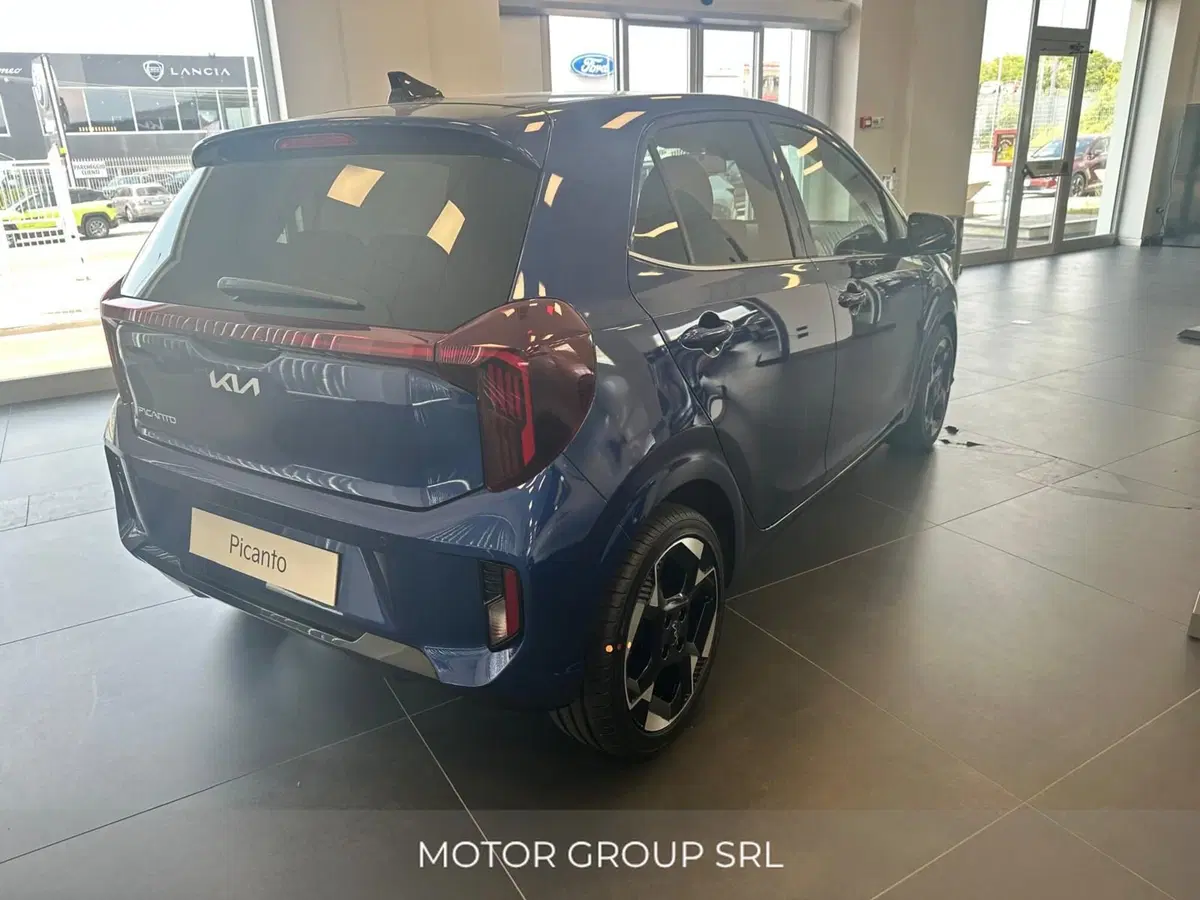 Kia Picanto nuova a Napoli (6)