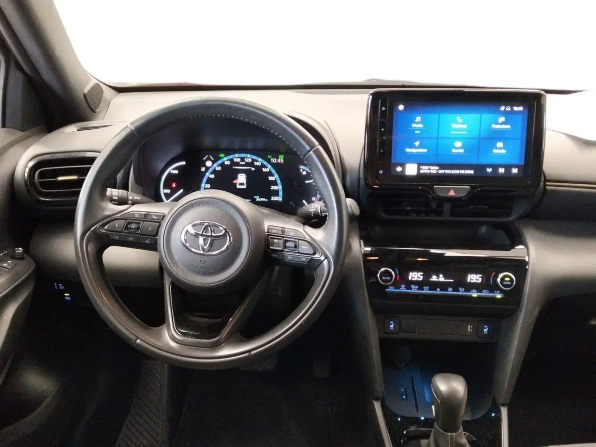 Toyota Yaris Cross usata a Roma (7)