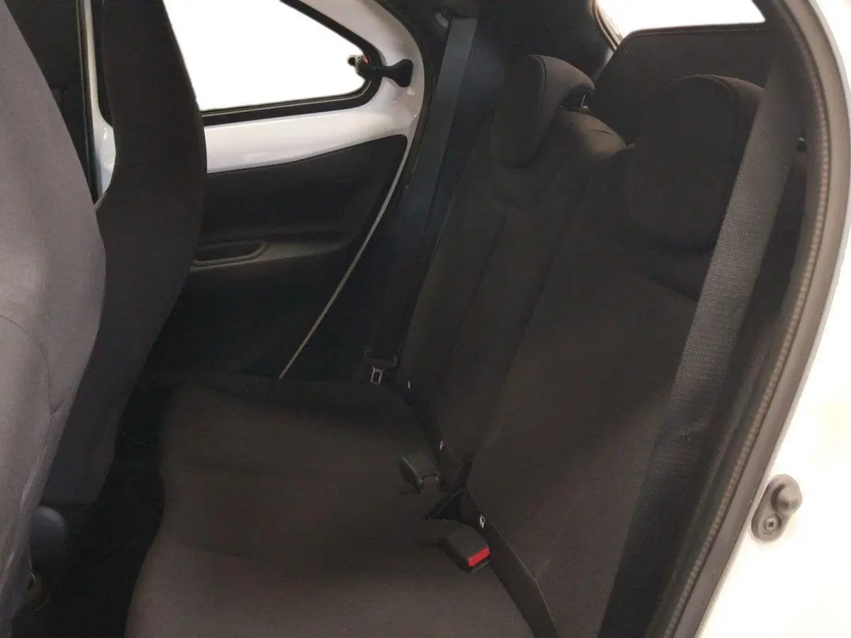 Toyota Aygo X usata a Roma (10)