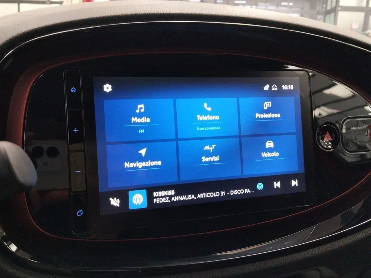 Toyota Aygo X usata a Roma (9)