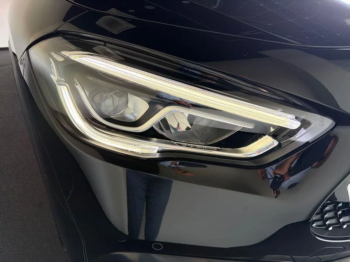 Mercedes-Benz GLA SUV usata a Bergamo (13)