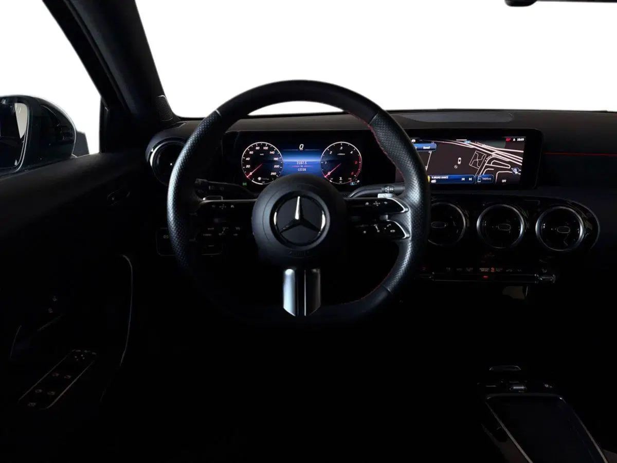 Mercedes-Benz Classe A usata a Bergamo (11)