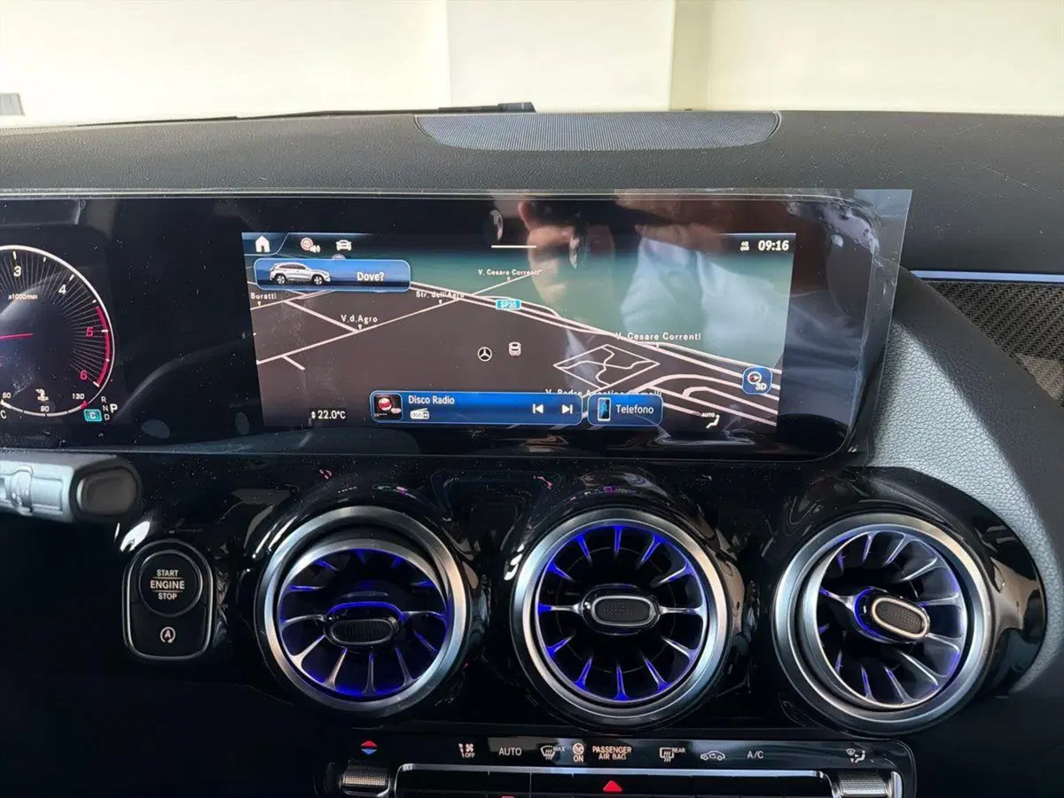 Mercedes-Benz GLA SUV nuova a Bergamo (15)