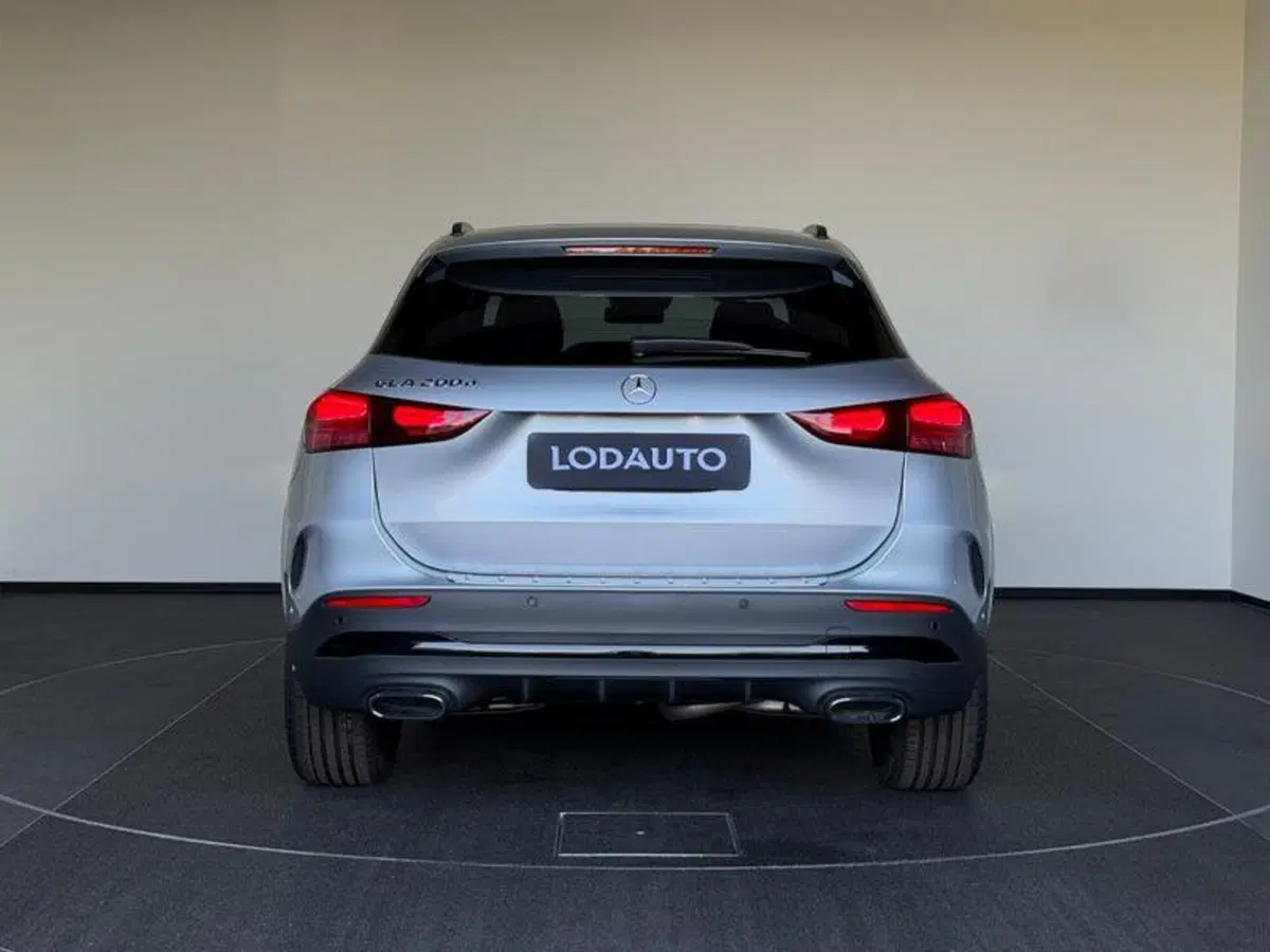 Mercedes-Benz GLA SUV nuova a Bergamo (7)