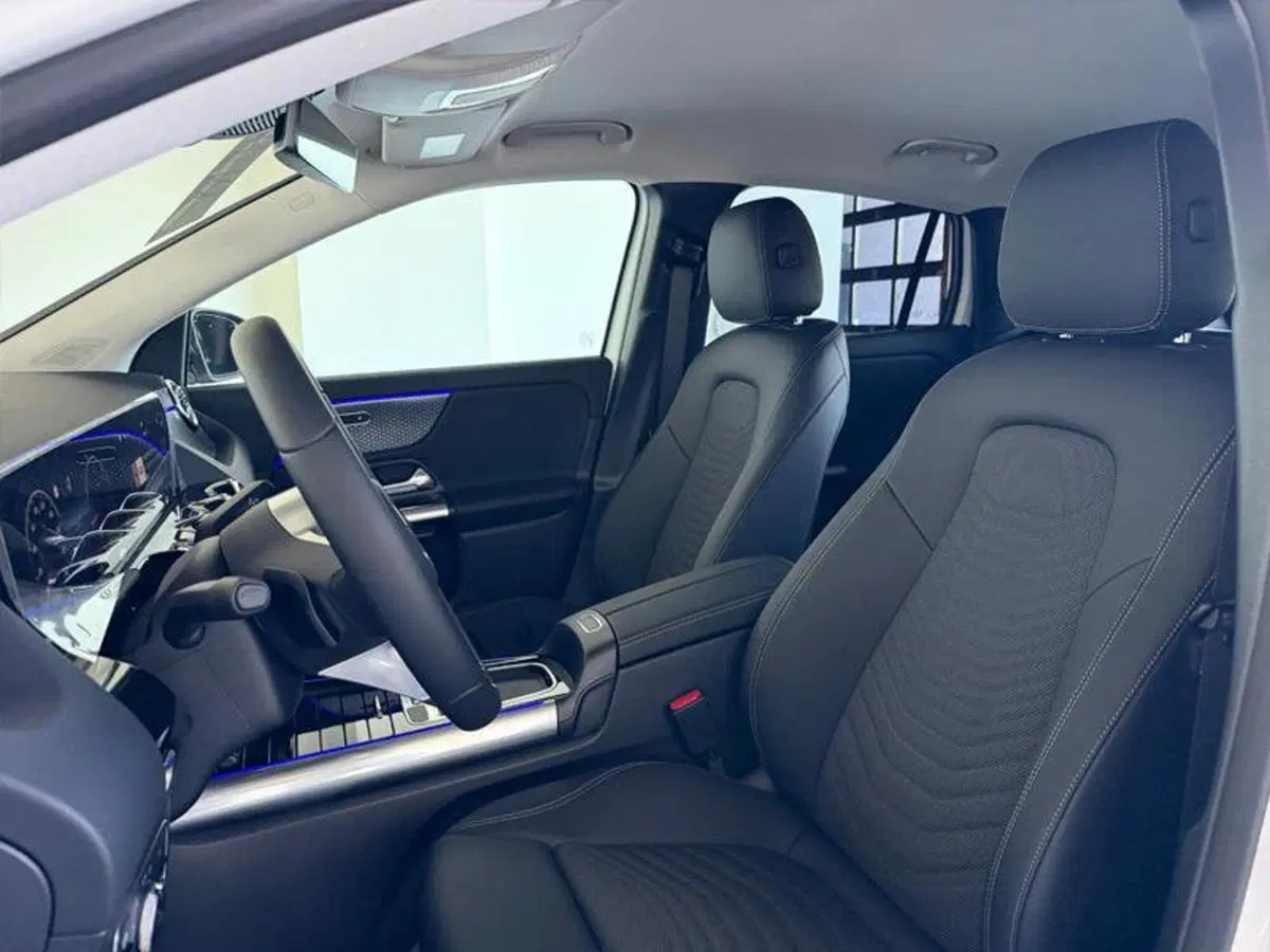 Mercedes-Benz GLA SUV nuova a Bergamo (10)