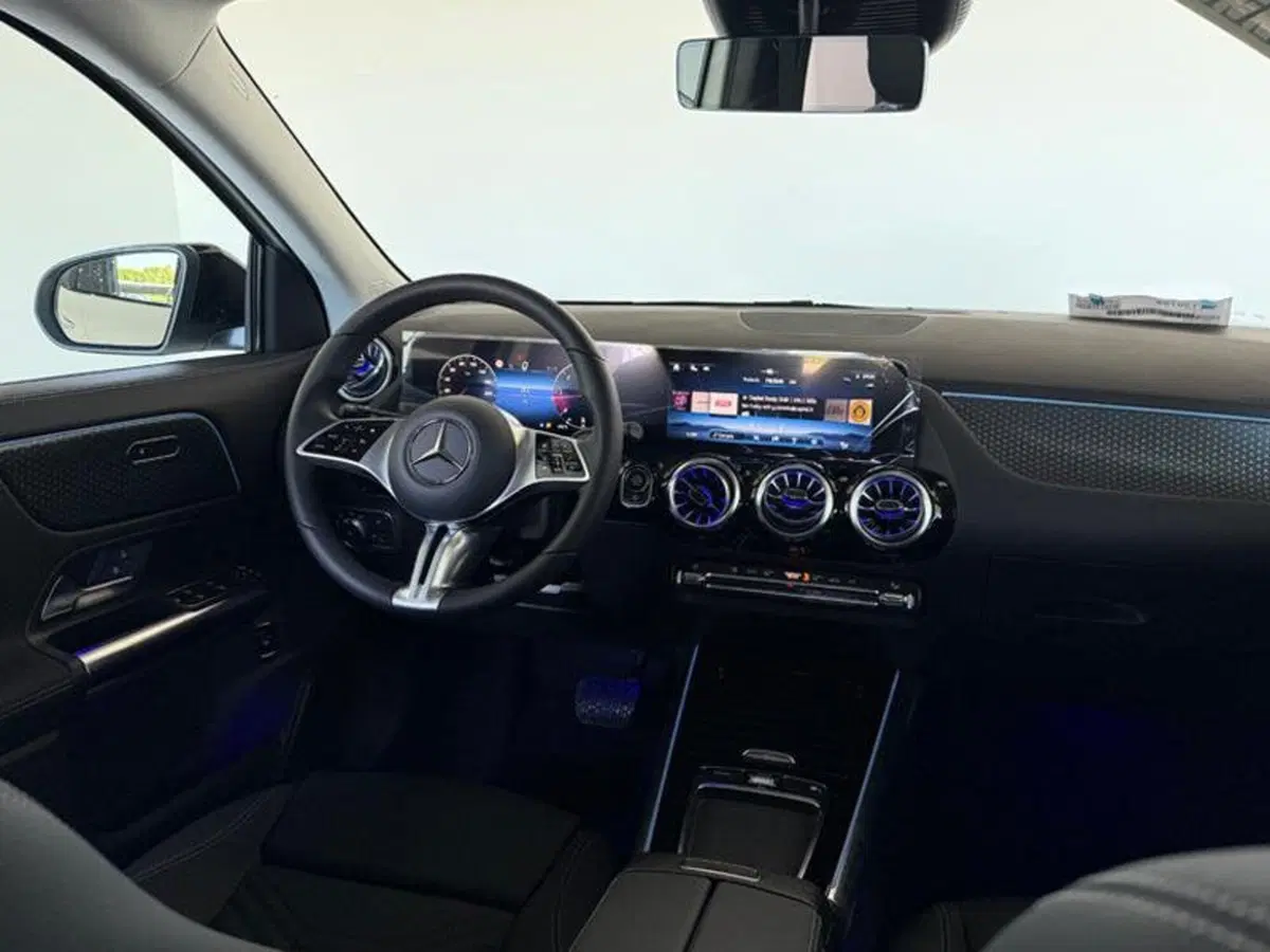 Mercedes-Benz GLA SUV nuova a Bergamo (11)