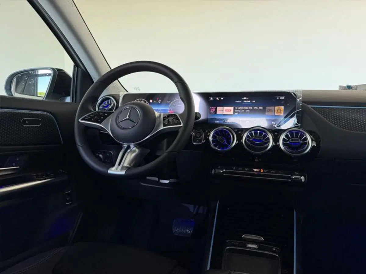 Mercedes-Benz GLA SUV nuova a Bergamo (12)