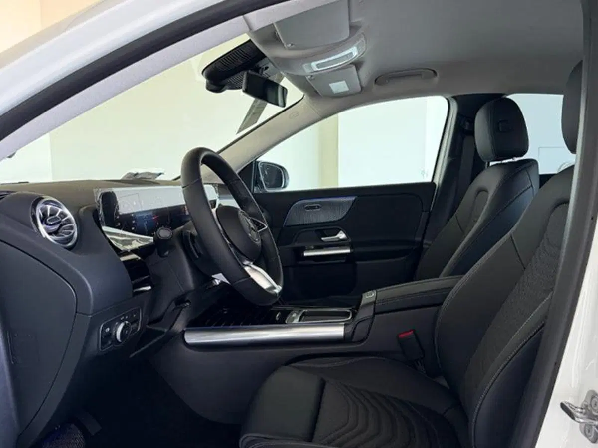 Mercedes-Benz GLA SUV nuova a Bergamo (9)