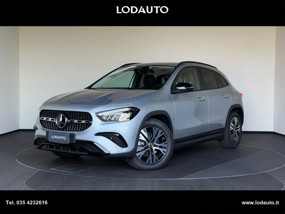 Mercedes-Benz GLA SUV nuova a Bergamo