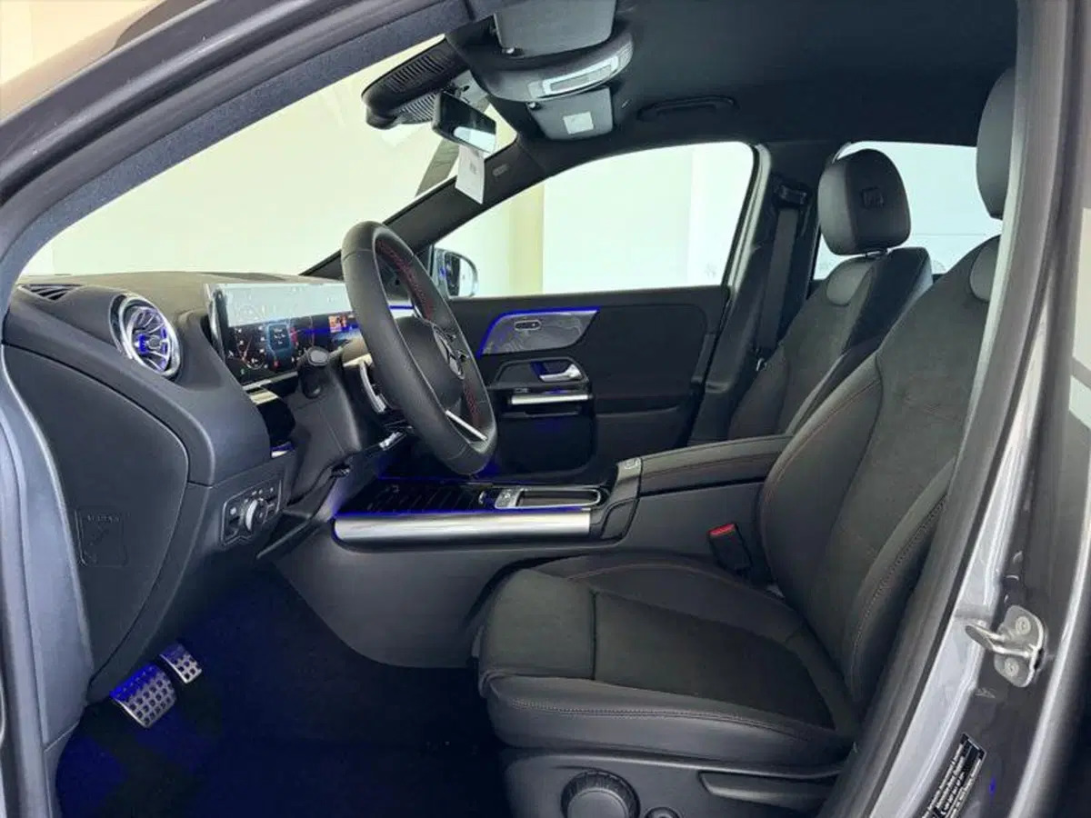 Mercedes-Benz GLA SUV nuova a Bergamo (10)