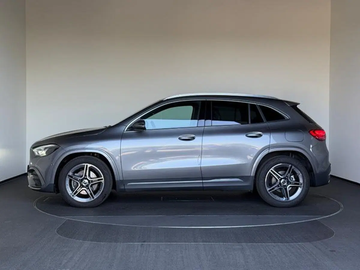 Mercedes-Benz GLA SUV nuova a Bergamo (4)