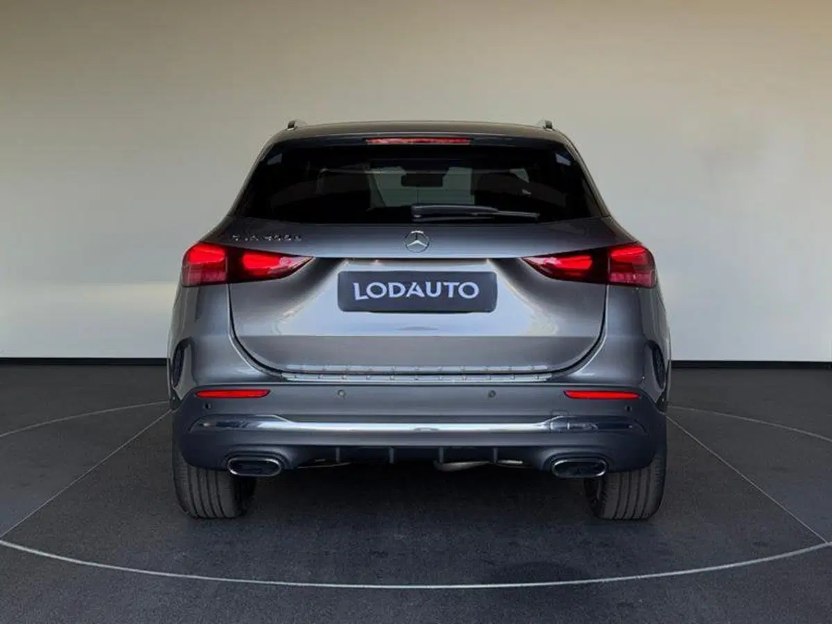 Mercedes-Benz GLA SUV nuova a Bergamo (7)
