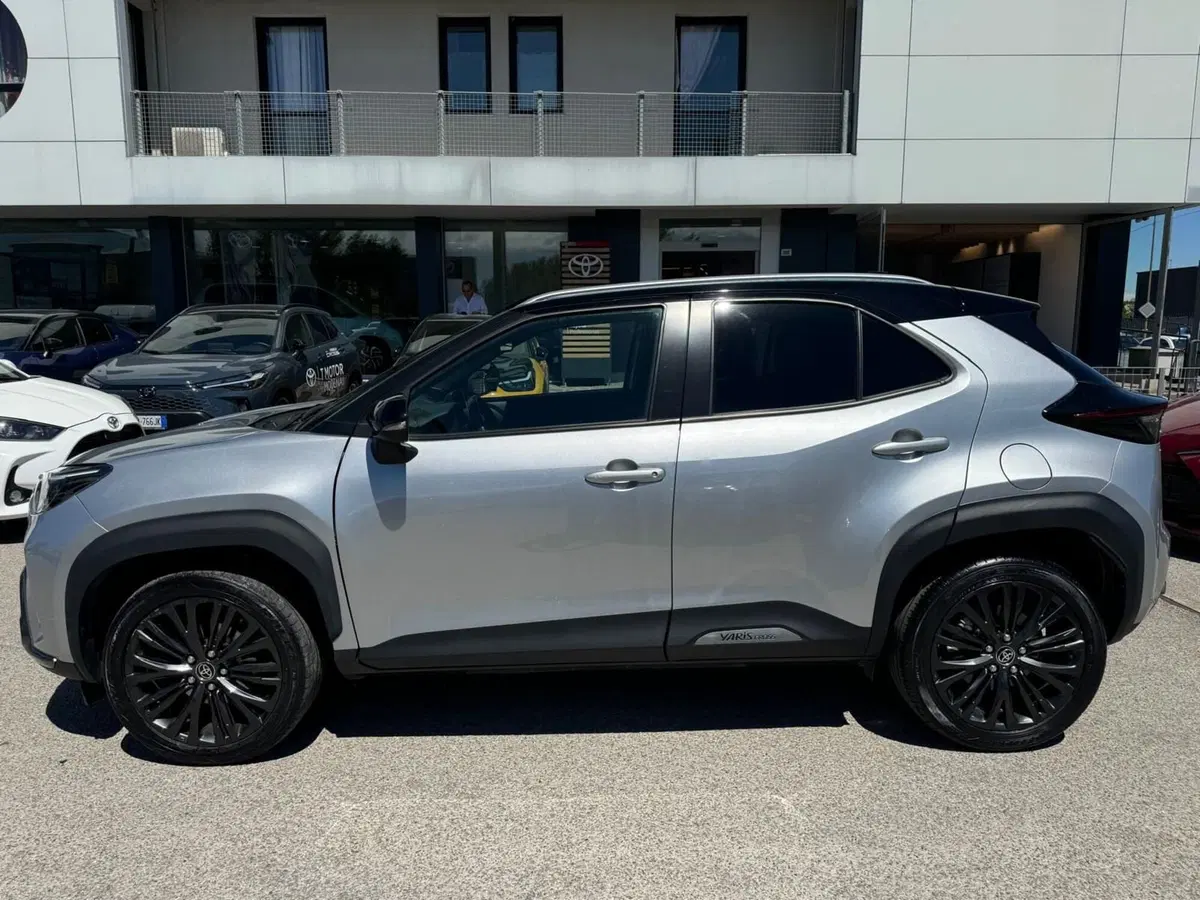 Toyota Yaris Cross usata a Modena (9)