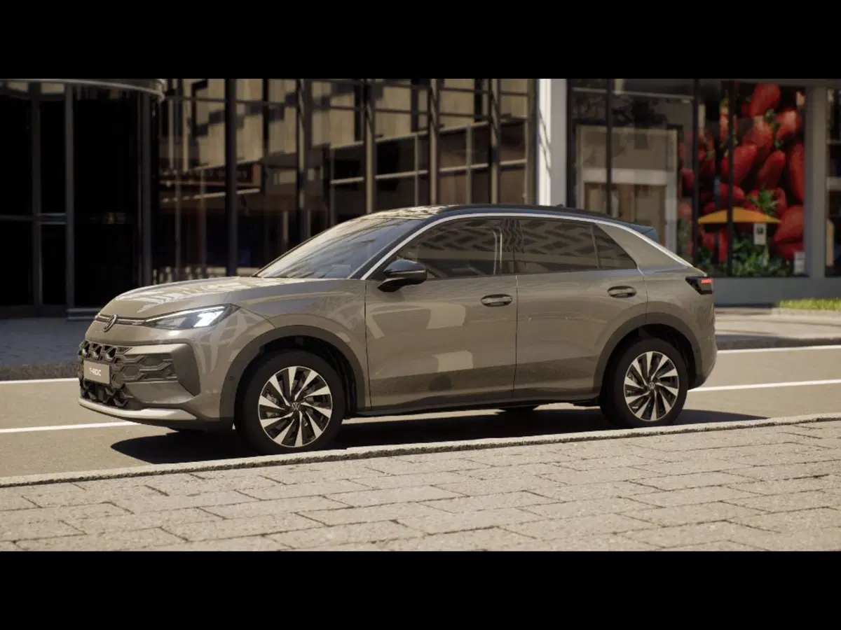 Volkswagen T-Roc nuova a Livorno (2)