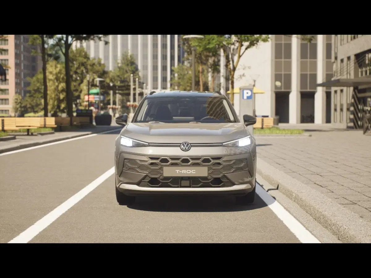 Volkswagen T-Roc nuova a Livorno (5)