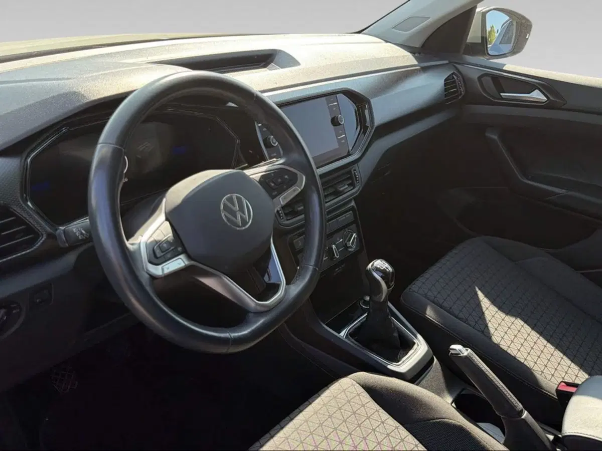 Volkswagen T-Cross usata a Livorno (13)
